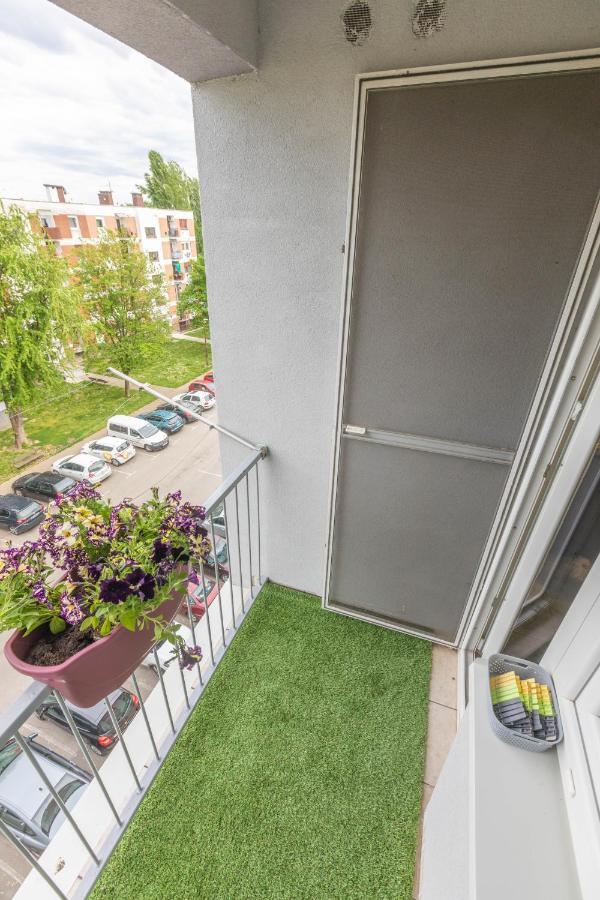 Cosy Apartment Hugo Osijek Exterior photo